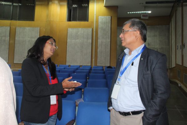 Dr. Shikha Suman and Mr. Mukul Bagga discussing at IC InnovatorCLUB Meeting at IIT Delhi