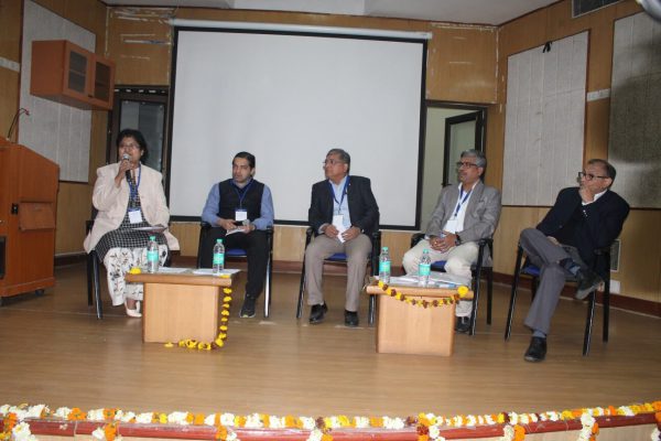 (L-R) Dr. Vibha Jain, Ashish Makhani, Mukkul Bagga, Adv. Rabin Majumdar and Rahul Bhambry on penel discussion on Trends & opportunities of IoMT at IC InnovatorCLUB Meeting at IIT Delhi