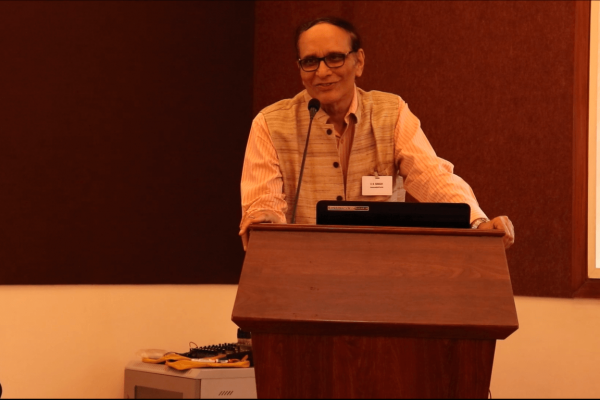 Dr. VK Singh setting the tone for IC InnovatorClub Meeting