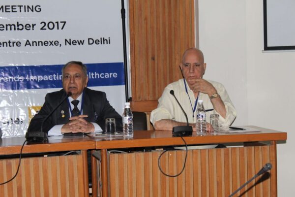 Dr-Ajit-K-Nagpal-and-Dr-Shiban-Ganju-share-the-stage-at-IC-Innovator-Club-firs-meeting-1024x683