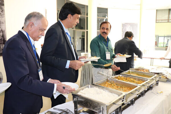 IC-InnovatorLCUB-members-having-lunch-at-second-club-meeting-2
